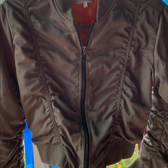 Army green bomber jacket - Picture 2 of 2